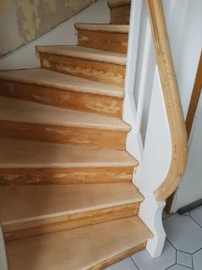 Renovierung einer alten Holzwangentreppe in Bocholt, Isselburg