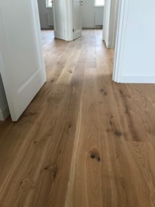 Watervilla Delfstrahuizen Landhausdielenboden Eiche verlegt